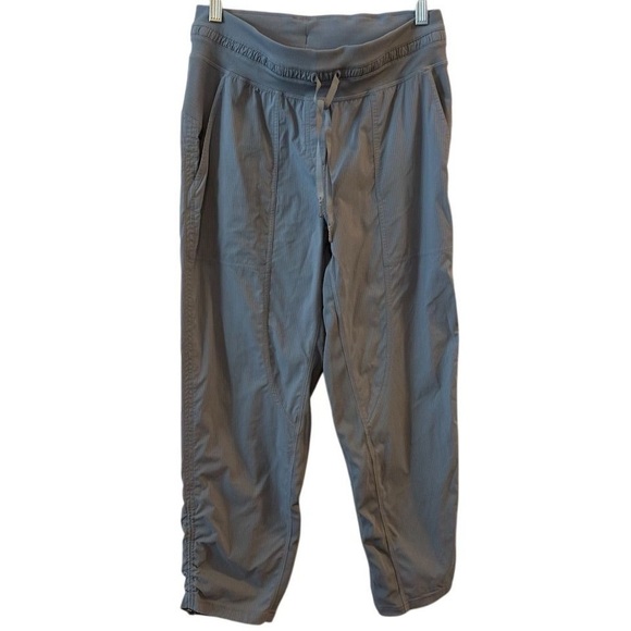 Lululemon Women's Bluish Gray Cropped Dance Studio Pants Size 6 Activewear - Picture 1 of 10